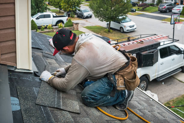 Professional Flat Roof Repair technician working in Pottsboro, TX